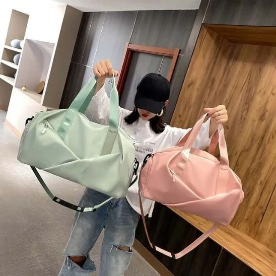 Sac de sport vert et rose