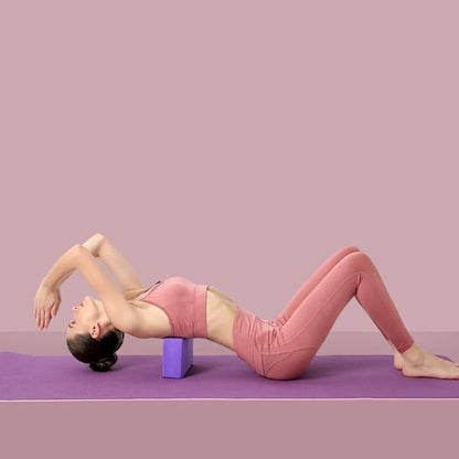 Brique de Yoga exercice etirement dos