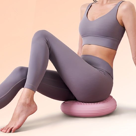 Coussin d équilibre femme assisse dessus