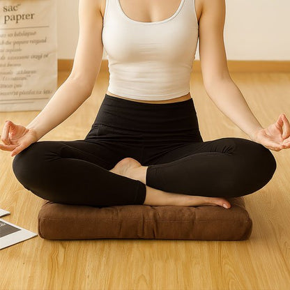 Coussin yoga carré et marron 