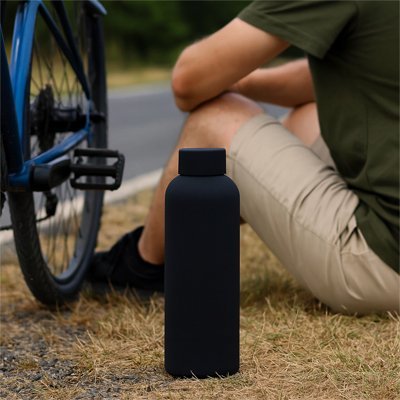 gourde isotherme noire