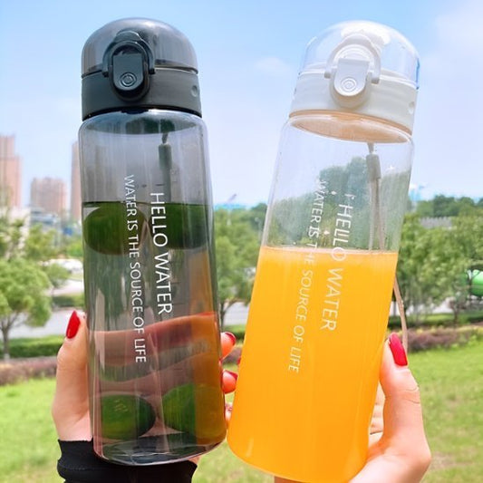 gourde sport deux modeles noires et blanche