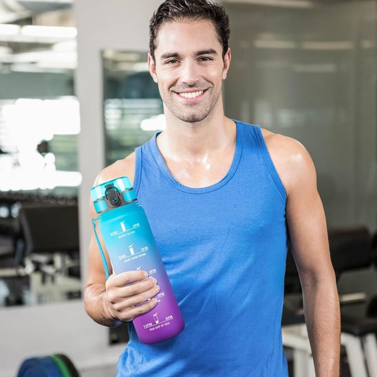 gourde sport homme salle de sport avec gourde