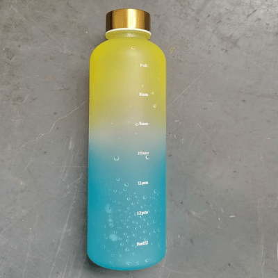 gourde sport jaune et bleue bouchon dore