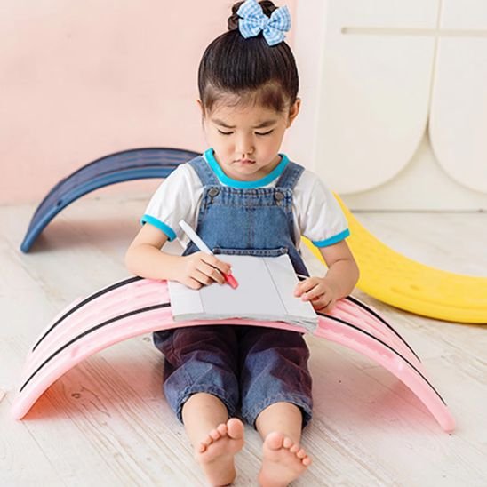 Planche d'équilibre enfant dessin