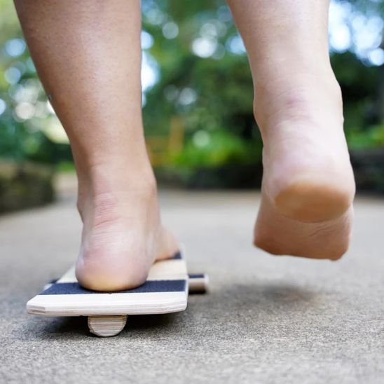 Planche d'équilibre pilates spéciale cheville