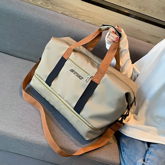 sac de sport beige femme sr un banc