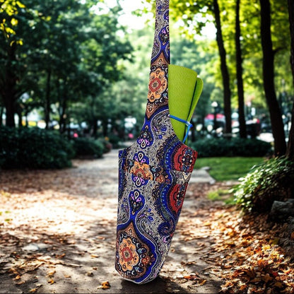 sac tapis yoga tenu par la main parc