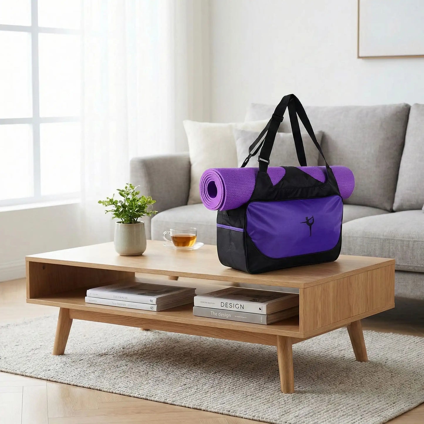 sac yoga noir et violet table salon