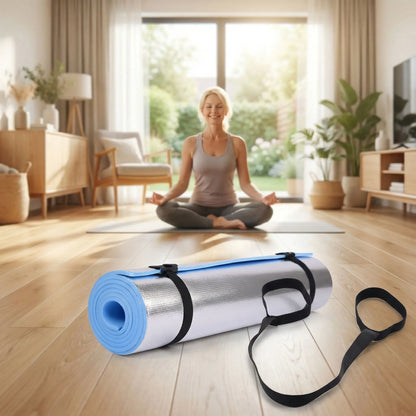 tapis pilates femme yoga dans salon sur tapis