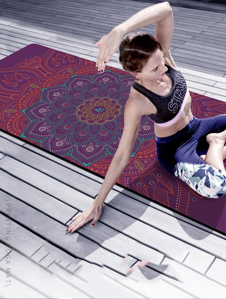 tapis pour pilates femme en tailleur etirement