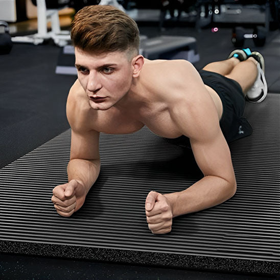 tapis pour pilates hommes abdos