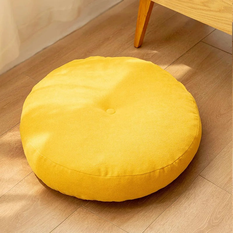 zafu jaune dans salon